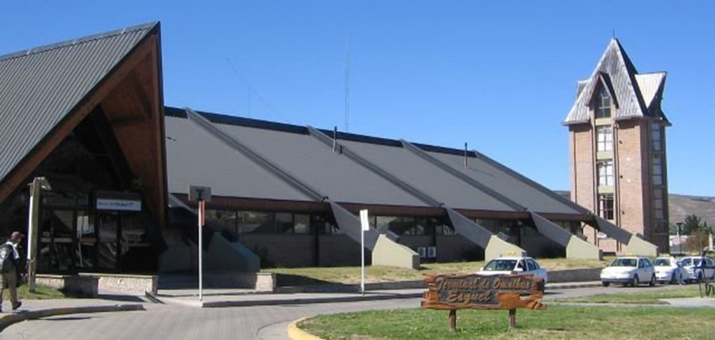 Terminal de Ómnibus de Esquel - Dársena de Descarga y Carga de Agua